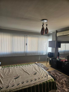 Nefartari pyramid apartment